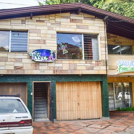 Area 51 Hostel Медельїн Екстер'єр фото